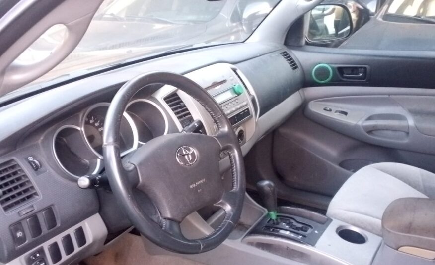 TOYOTA TACOMA 2008 MODEL WITH AUXILIARY GEAR